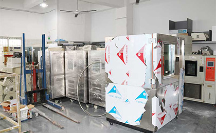 高低溫試驗箱廠家半成品存放區(qū)